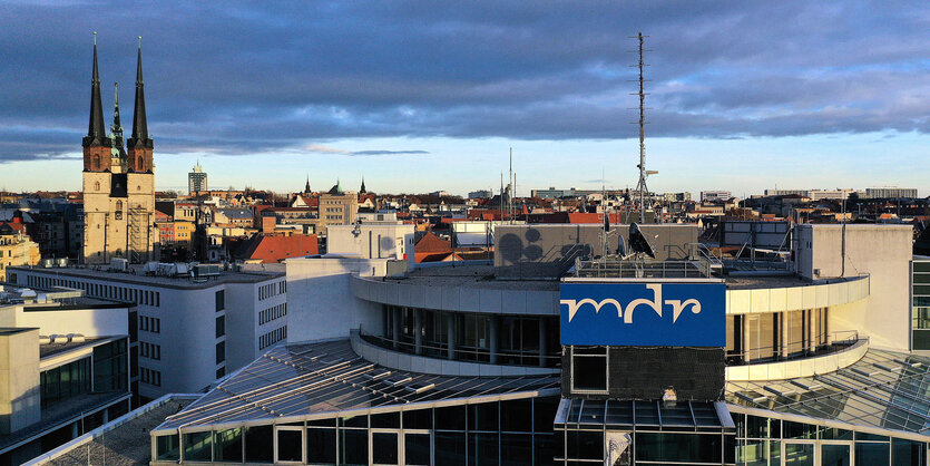 MDR-Hörfunkzentrale in Halle von oben fotografiert