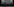 Jeff Bezos geht auf einer Bühne mit dem Firmenlogo von Amazon im Hintergrund