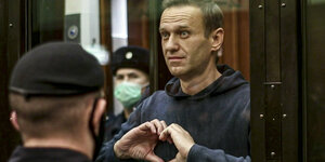 Kreml-Kritiker Alexei Nawalny vor Gericht.