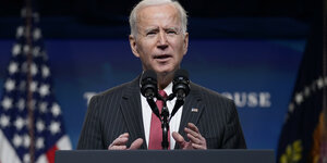 Joe Biden, Präsident der USA, spricht über die Reaktion seiner Regierung auf den Putsch in Myanmar im South Court Auditorium im Weißen Haus