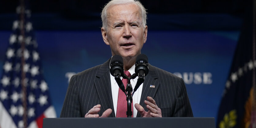 Joe Biden, Präsident der USA, spricht über die Reaktion seiner Regierung auf den Putsch in Myanmar im South Court Auditorium im Weißen Haus