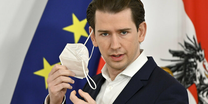 Sebastian kurz mit maske