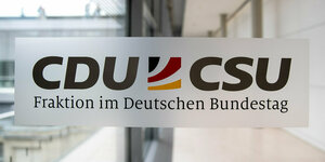 Türschild "CDU CSU Fraktion im Deutschen Bundestag"