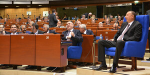 Der aserbaidschanische Präsident, Ilham Alijew, in der Parlamentarischen Versammlung des Europarates