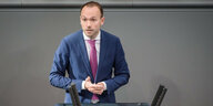 Nikolas Löbel spricht im Bundestag