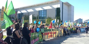 Demo gegen Kohle-Lobby in Berlin