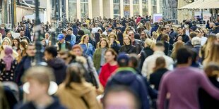 Geschäftiges Treiben in der Wiener Innenstadt