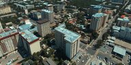 Eine Stadt aus der Luft fotografiert.