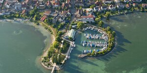 Luftaufnahme Immenstaad am Bodensee mit Yachthafen