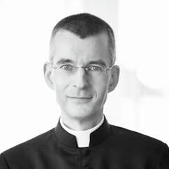 Priester Wolfgang F. Rothe