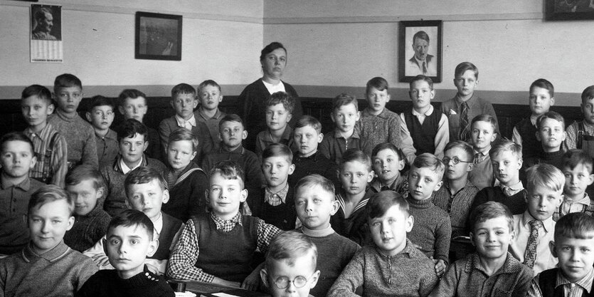 Ein Klassenfoto der Schule Schwachhauser Heerstraße aus den Dreißiger Jahren.