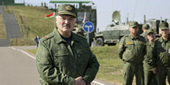 Lukaschenko in Uniform