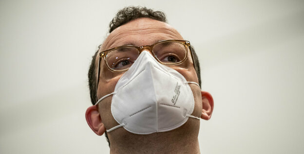 Jens Spahn mit Maske