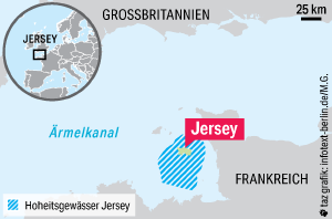 Die Kanalinsel Jersey zwischen den Küsten Englands und Frankreichs Die Kanalinsel Jersey zwischen den Küsten Englands und Frankreichs