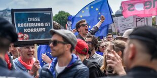 Protest in Wien gegen ÖVP/FPÖ- Regierung