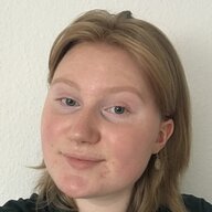 Henrike Ü. im Porträt Henrike Ü. im Porträt