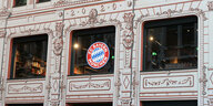 Fassade des FC Bayern-Fanshops in der Münchner Innenstadt