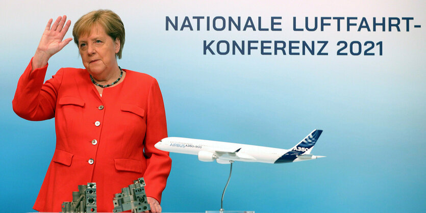 Bundeskanzlerin Merkel auf der nationalen Luftfahrtkonferenz