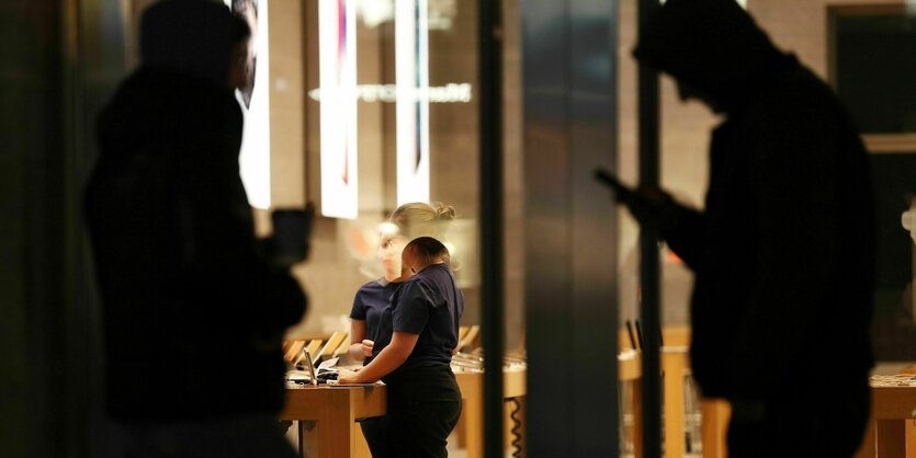 Blick in einen Apple Store