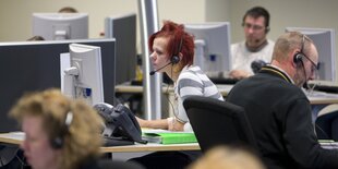 MitarbeiterInnen in einem Callcenter