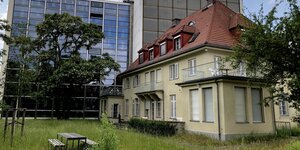 Garten und Gebäude des ehemaligen Kaiser-Wilhelm-Instituts