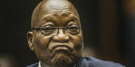 Ein missmutiger Jacob Zuma in Nahaufnahme