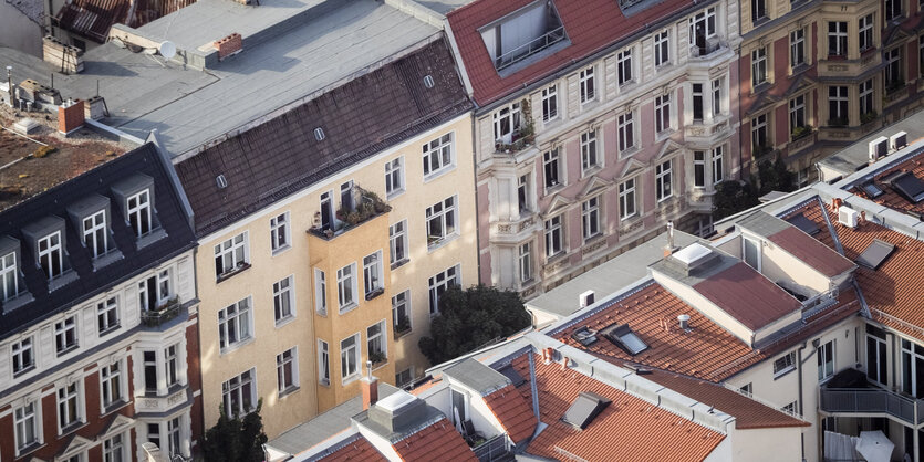 Luftansicht einer Berliner Altbaustraße