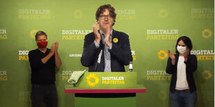 Michael Keller, Annalena Baerbock und Robert Habeck auf dem digitalen Parteitag