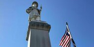 Bleibt stehen: Das Konföderiertendenkmal in Rocky Mount