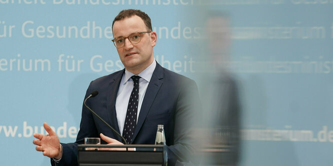 Jens Spahn (CDU), Bundesgesundheitsminister, gibt ein Statement im Gesundheitsministerium