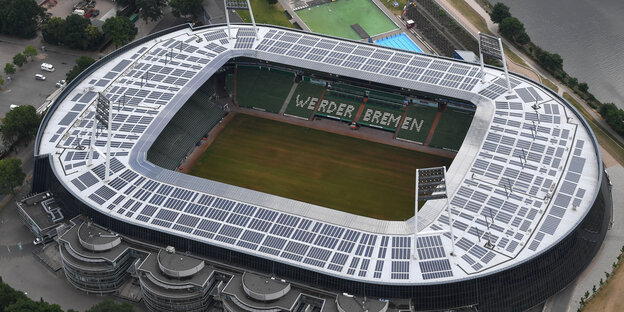 Die Luftaufnahme zeigt das Weserstadion