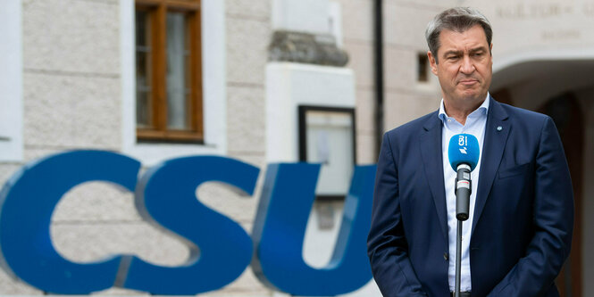 Markus Söder (CSU), Ministerpräsident von Bayern und CSU-Vorsitzender, gibt vor Beginn der Sommerklausur der CSU im Bundestag im Kloster Seeon ein Pressestatement