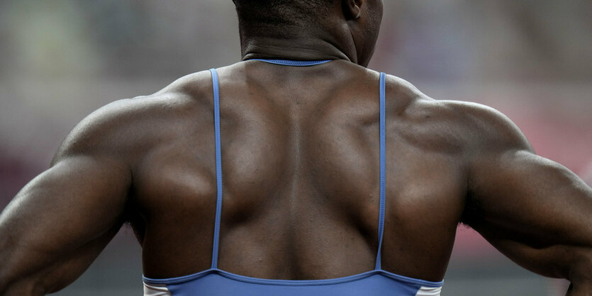 Die Schultern von Sprinter Emmanuel Matadi.