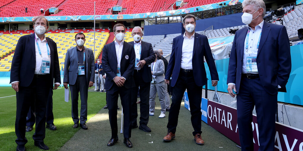 J. Herrmann in der Allianz-Arena mit Umfeld