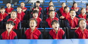 Chinaesische Musikklasse, singende Schüler