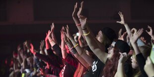 Publikum bei Konzert in der Thüringenhalle in Erfurt 2016