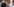 Elon Musk und Armin Laschet lachen bei der Besichtigung des Tesla-Werkes in Grünheide