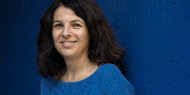 Portrait der Schriftstellerin Dilek Güngör. Sie ist Autorin des Romans "Vater und ich", der für den Deutschen Buchpreis nominiert ist; 2021
