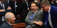 Wolfgang Schäuble und Jeroen Dijsselbloem lachen