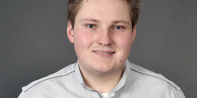 Portraitfoto von Lukas Mosler