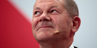 Olaf Scholz jubelt.