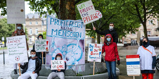 Pfleger*innen bei einer Demo