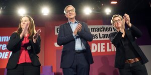 Janine Wissler, Dietmar Bartsch und Susanne Hennig-Welsow am Wahlabend