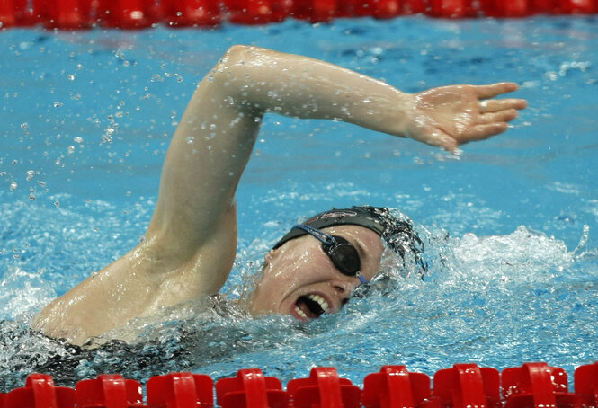 Britta Steffen beim Schwimmen.