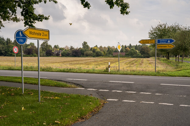 Eine Straßemkreuzung auf dem Land