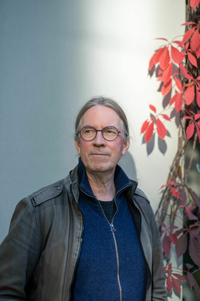 Portrait von Michael LaFond im Garten