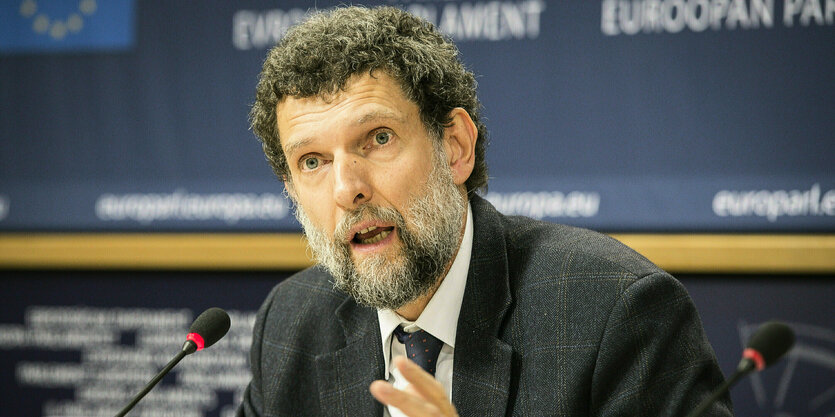 Portrait von Osman Kavala