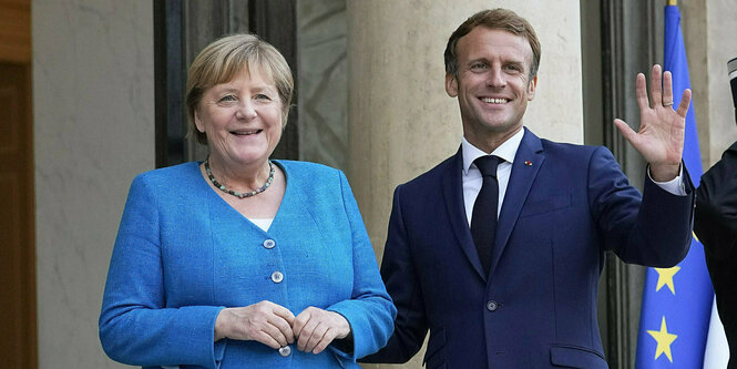 Merkel und Macron im Gespräch.