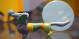 Der Dackel Waldi, das Olympia-Maskottchen in Miniaturform