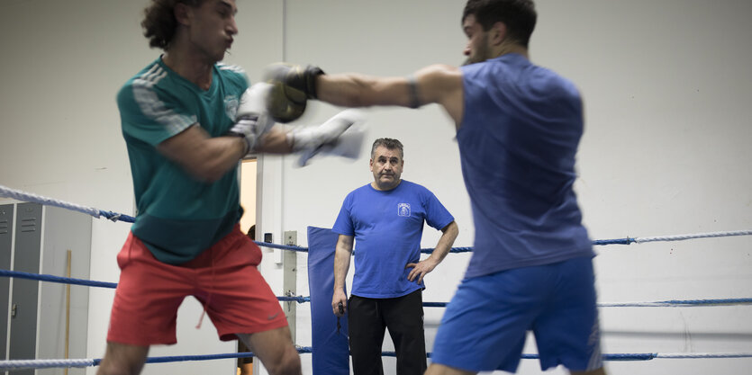 Boxring mit Trainer